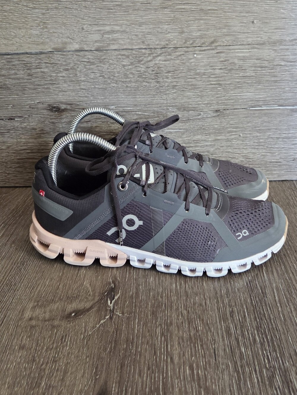ON Running Women's Cloudflow Running Shoes, Rock/Rose, 8.5